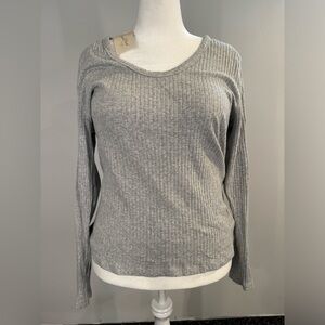 Universal Thread Grey Long Sleeve ribbed scoop neck t-shirt Women’s size XL NWT